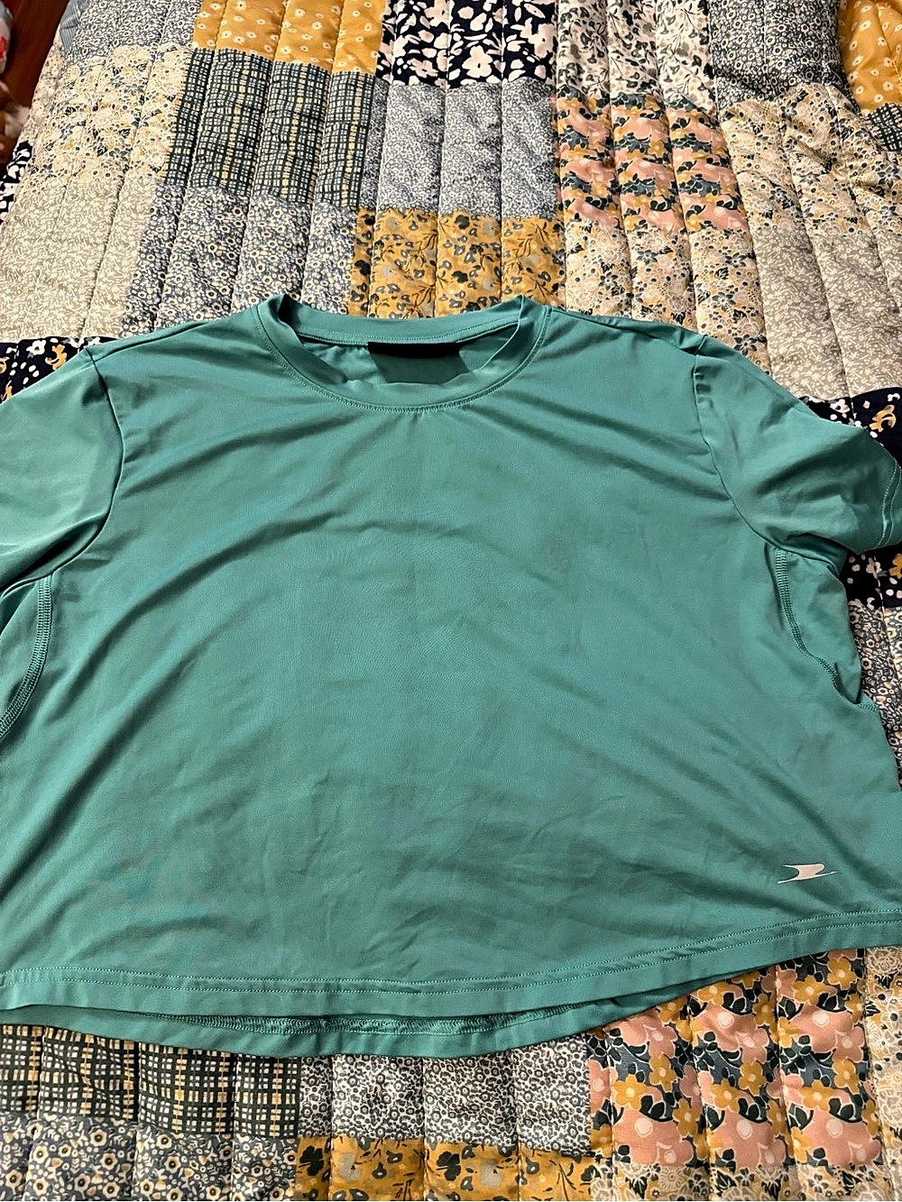 Crane Short Sleeve Tee in Green Size Medium Like New